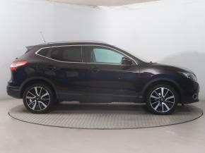 Nissan Qashqai  1.2 DIG-T Tekna 