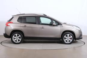 Peugeot 2008  1.2 PureTech 