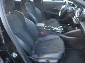 Peugeot 208  1.2 PureTech GT 