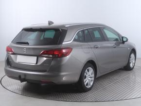 Opel Astra  1.6 CDTI 