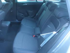 Opel Astra  1.6 CDTI 