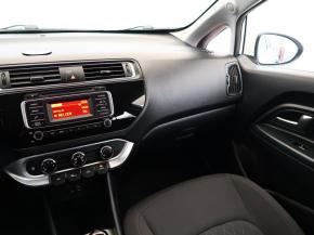 Kia Rio  1.4 CRDi Silver 