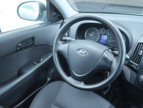 Hyundai i30  1.4 CVVT 
