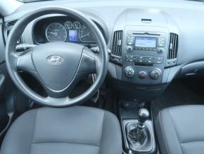 Hyundai i30  1.4 CVVT 