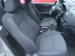 Hyundai i30  1.4 CVVT 
