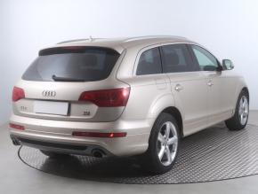 Audi Q7  3.0 TDI 