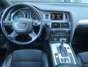 Audi Q7  3.0 TDI 