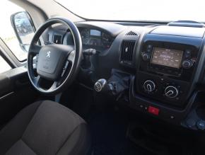 Peugeot Boxer  2.2 BlueHDi . 