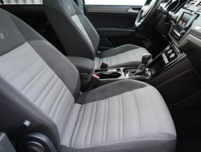 Volkswagen Touran  2.0 TDI R-Line 