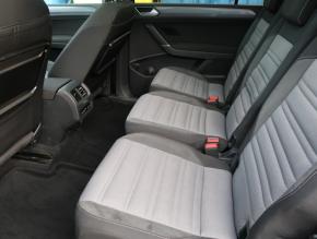 Volkswagen Touran  2.0 TDI R-Line 