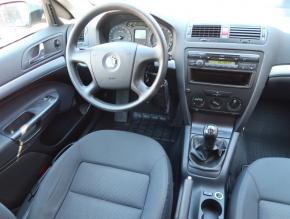 Škoda Octavia  1.6 