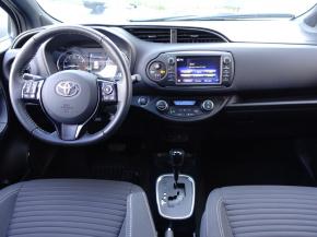 Toyota Yaris  1.5 Dual VVT-i 