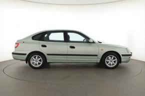 Hyundai Elantra  1.6 