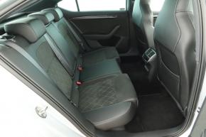 Škoda Superb  2.0 TDI Sportline 