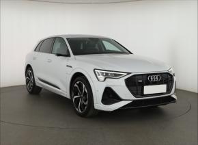 Audi e-tron  e-tron 50 quattro 