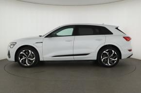 Audi e-tron  e-tron 50 quattro 