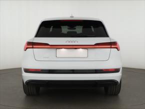 Audi e-tron  e-tron 50 quattro 
