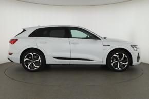 Audi e-tron  e-tron 50 quattro 