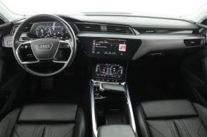 Audi e-tron  e-tron 50 quattro 