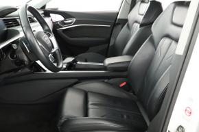 Audi e-tron  e-tron 50 quattro 
