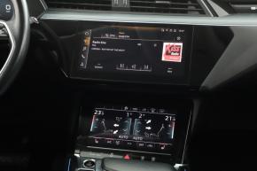 Audi e-tron  e-tron 50 quattro 