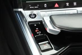 Audi e-tron  e-tron 50 quattro 