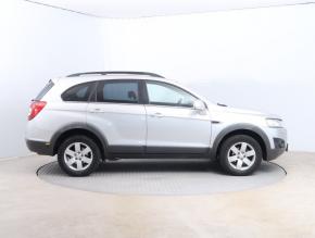 Chevrolet Captiva  2.4 i 