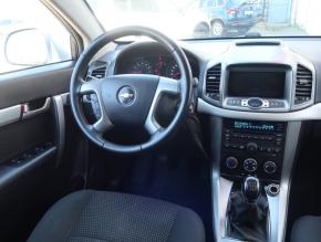 Chevrolet Captiva  2.4 i 