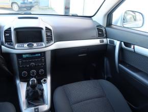 Chevrolet Captiva  2.4 i 