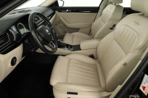 Škoda Superb  2.0 TSI Laurin&Klement 