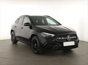 Mercedes-Benz GLA  GLA 200 AMG Line