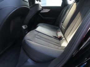 Audi A4  35 TDI S-Line 