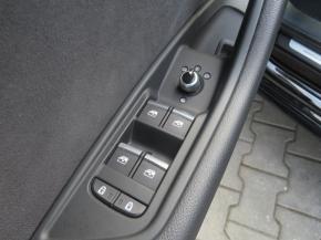 Audi A4  35 TDI S-Line 