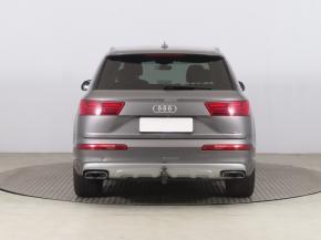 Audi Q7  3.0 TDI 