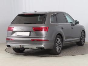 Audi Q7  3.0 TDI 