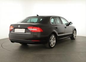 Škoda Superb  2.0 TDI Elegance 