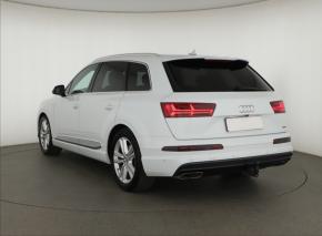 Audi Q7  3.0 TDI S-Line 