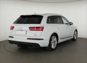 Audi Q7  3.0 TDI S-Line 