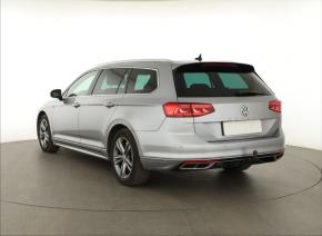 Volkswagen Passat  1.5 TSI R-Line 