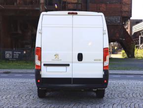 Peugeot Boxer  2.0 BlueHDi . 