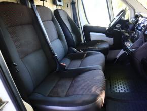 Peugeot Boxer  2.0 BlueHDi . 
