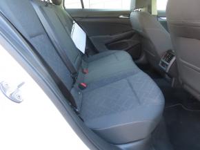 Volkswagen Golf  2.0 TDI 
