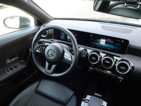 Mercedes-Benz A  A 180d 