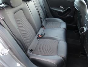 Mercedes-Benz A  A 180d 