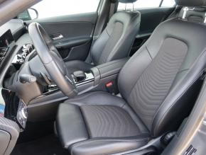 Mercedes-Benz A  A 180d 