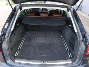 Audi A6  3.0 TDI Basis 