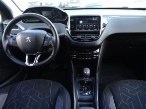 Peugeot 2008  1.2 PureTech 