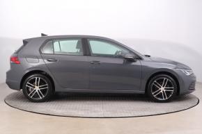 Volkswagen Golf  1.5 TSI Life 