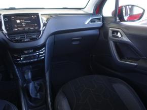 Peugeot 2008  1.2 PureTech 