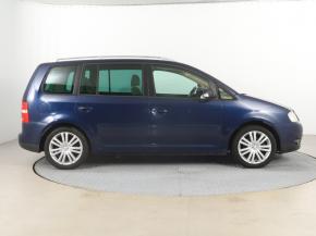 Volkswagen Touran  2.0 FSI 